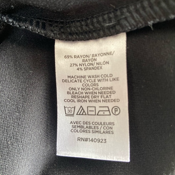 Lou & Grey Women's Black Side Split Sporty Ponte Mid Weight Flare Pants Size S - Picture 5 of 7